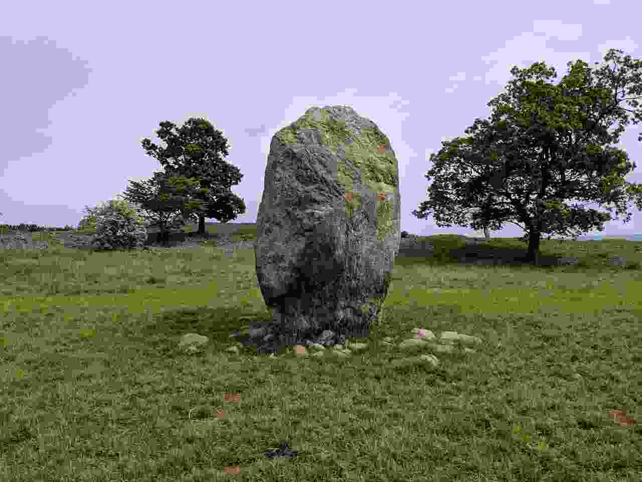 mayburgh_henge_1